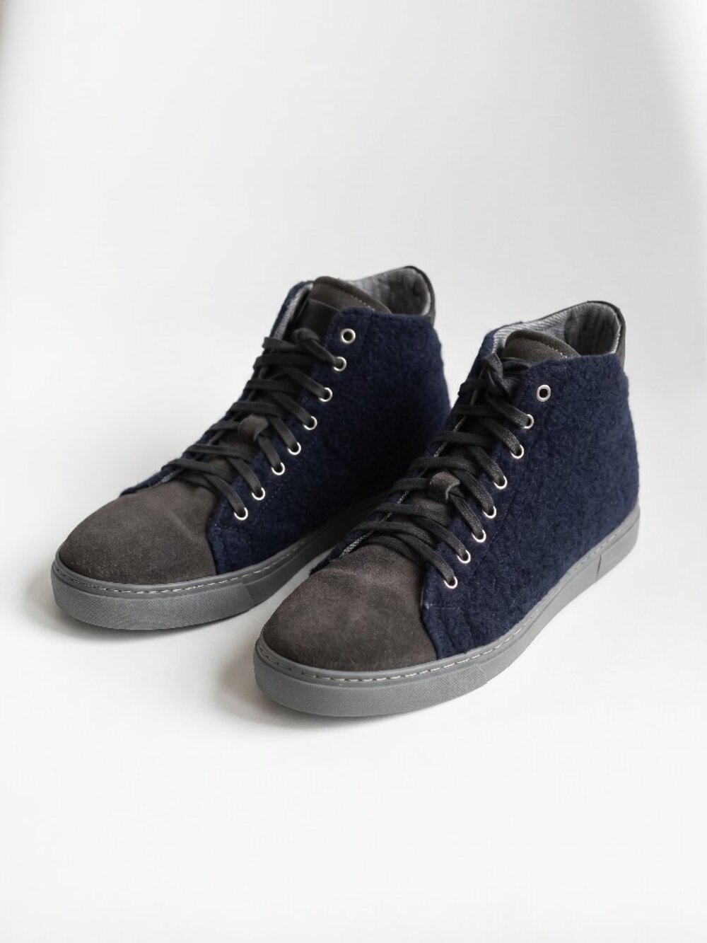 Russell Park Men’s Navy Velvet High Top Sneakers Size US 8.5
